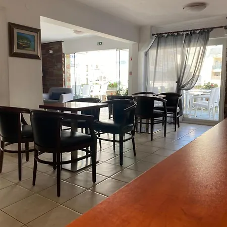 Hotel Korali 2*