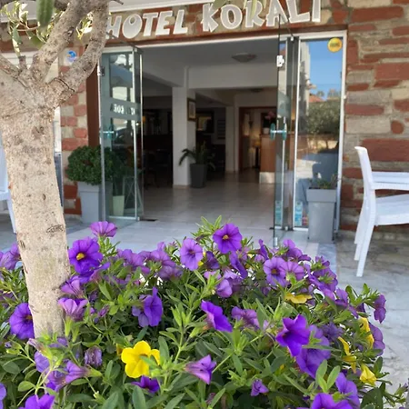 Hotel Korali 2*